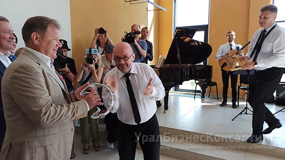 Для юных музыкантов Академического Для юных музыкантов Академического