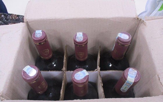 На Урале в три раза выросло число дел о нелегальном ввозе алкоголя через границу На Урале в три раза выросло число дел о нелегальном ввозе алкоголя через границу