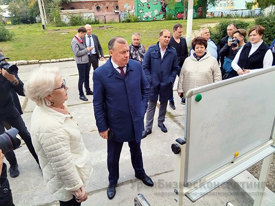 Капитальный ремонт школы № 140 в Екатеринбурге планируется завершить раньше срока Капитальный ремонт школы № 140 в Екатеринбурге планируется завершить раньше срока