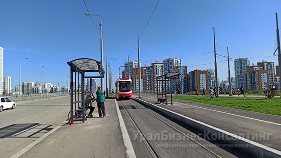 Академический поставили на рельсы