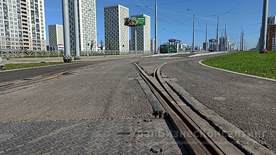 Академический поставили на рельсы