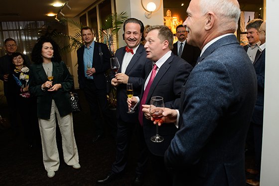 Двойной взгляд на Будапешт Двойной взгляд на Будапешт