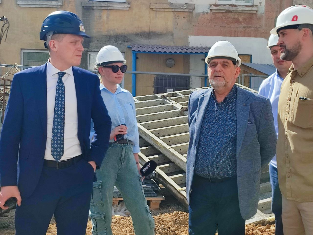 Строящееся в Артемовском здание поликлиники готово на 50% Строящееся в Артемовском здание поликлиники готово на 50%