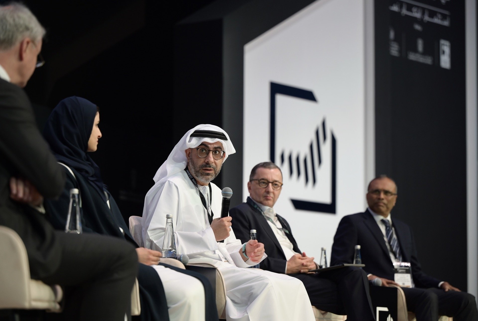 Свердловский губернатор Евгений Куйвашев и Султан бен Ахмед аль-Джабер на полях форума в Абу-Даби обсудили подготовку к выставке ИННОПРОМ-2024