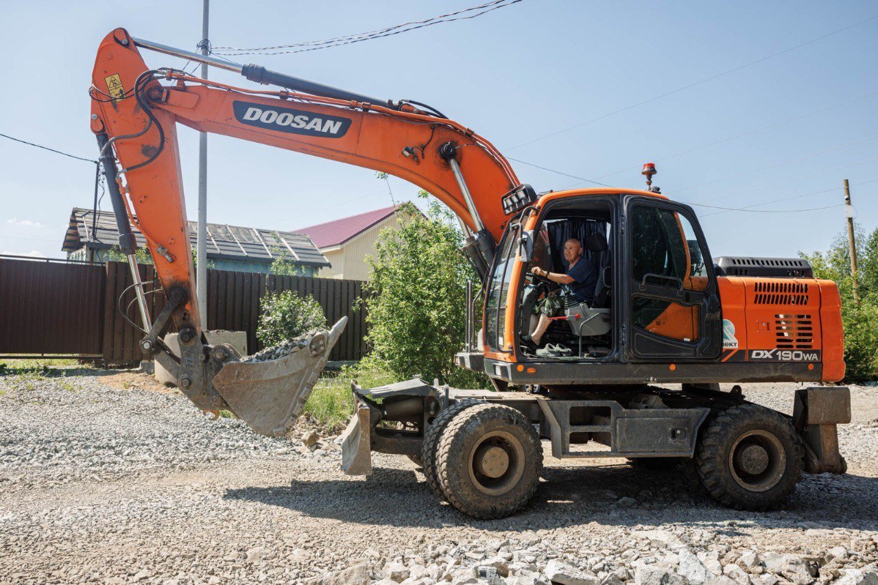В Екатеринбурге строительство улицы Карасьевской завершено на 20% В Екатеринбурге строительство улицы Карасьевской завершено на 20%