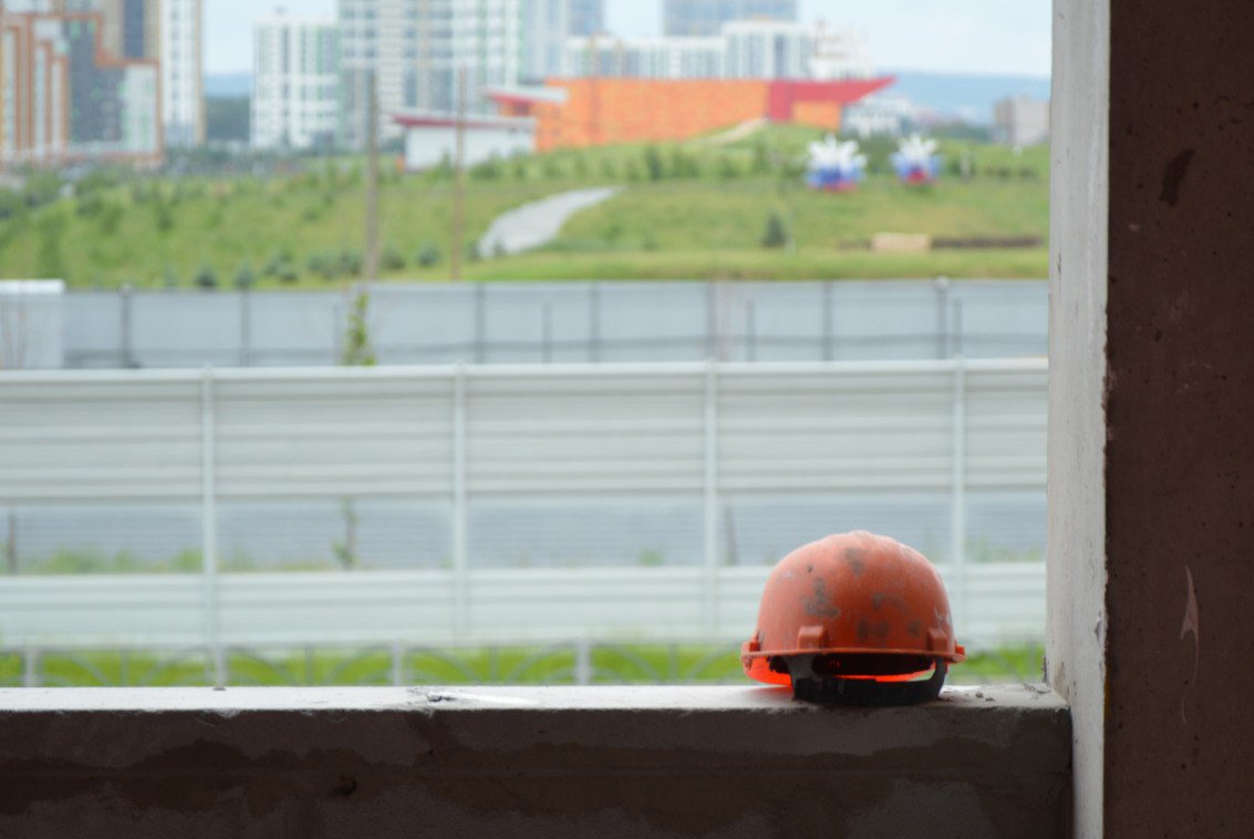 В Екатеринбурге строительство здания суда в Академическом районе завершено на 53% В Екатеринбурге строительство здания суда в Академическом районе завершено на 53%