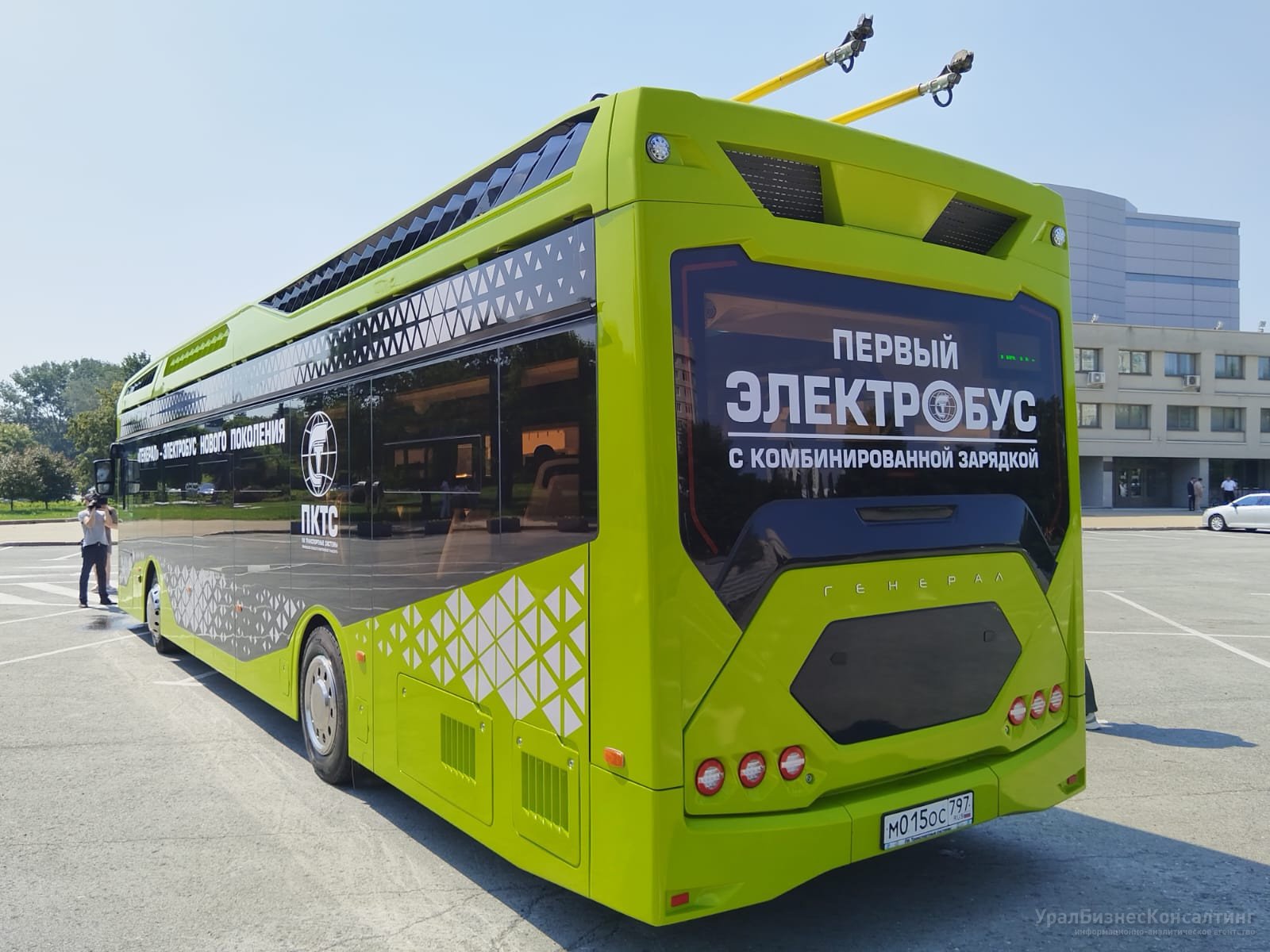 В дни ИННОПРОМа на маршруте к МВЦ «Екатеринбург-Экспо» будет курсировать новый электробус «Генерал» В дни ИННОПРОМа на маршруте к МВЦ «Екатеринбург-Экспо» будет курсировать новый электробус «Генерал»