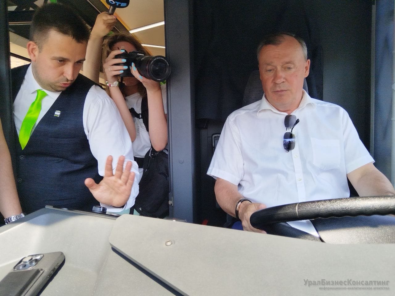 В дни ИННОПРОМа на маршруте к МВЦ «Екатеринбург-Экспо» будет курсировать новый электробус «Генерал» В дни ИННОПРОМа на маршруте к МВЦ «Екатеринбург-Экспо» будет курсировать новый электробус «Генерал»