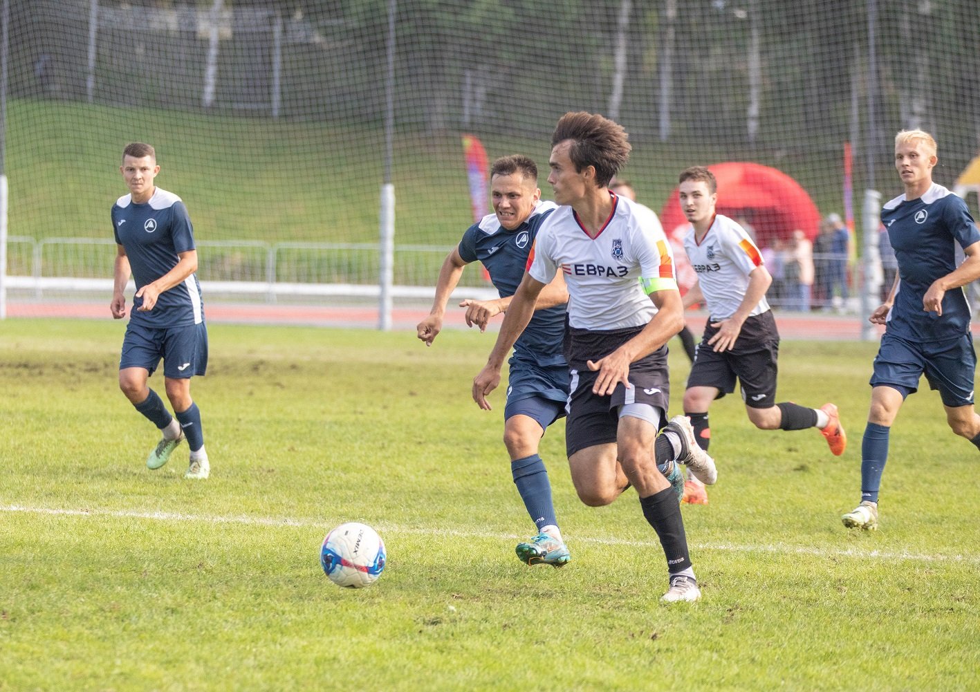 В Качканаре завершился XI корпоративный турнир на Кубок ЕВРАЗа по футболу