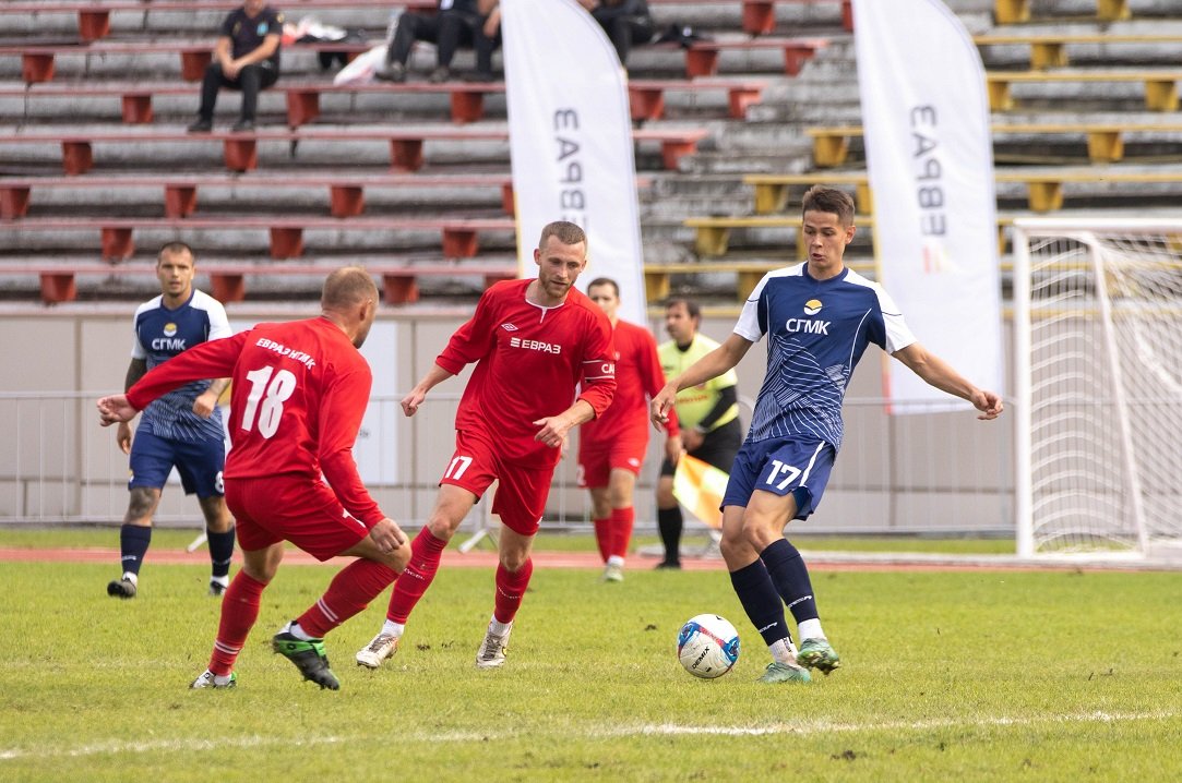 В Качканаре завершился XI корпоративный турнир на Кубок ЕВРАЗа по футболу