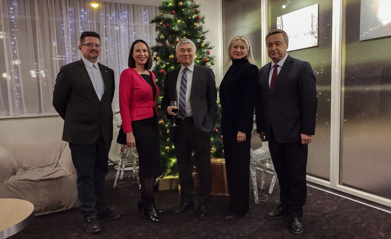 В Екатеринбурге открылась фотовыставка «Венгрия: город и природа» В Екатеринбурге открылась фотовыставка «Венгрия: город и природа»