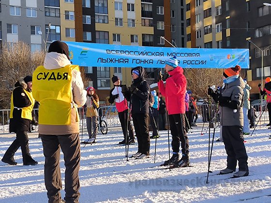 В Академическом провели «Лыжню России-2025» В Академическом провели «Лыжню России-2025»
