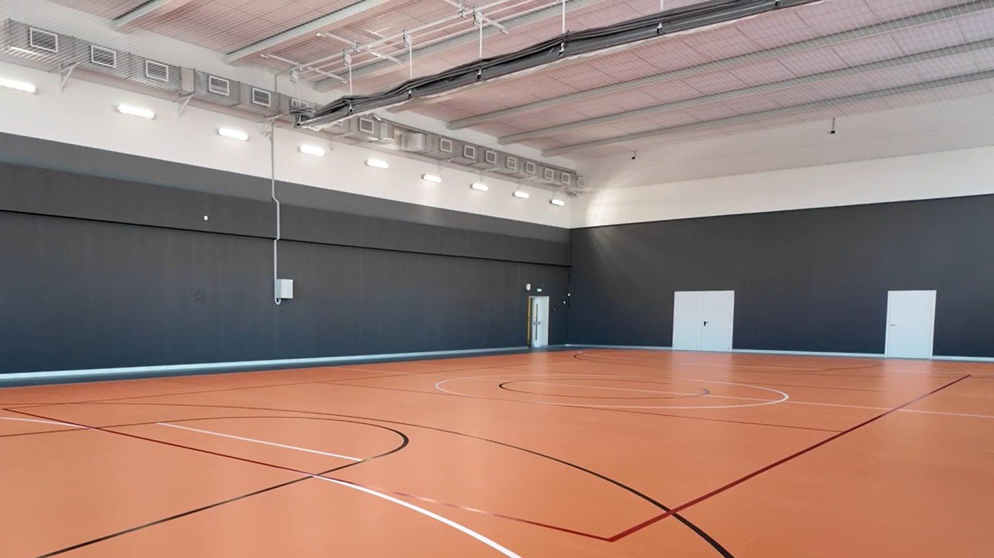 Свердловские власти осмотрели новую школу в Пышме Свердловские власти осмотрели новую школу в Пышме