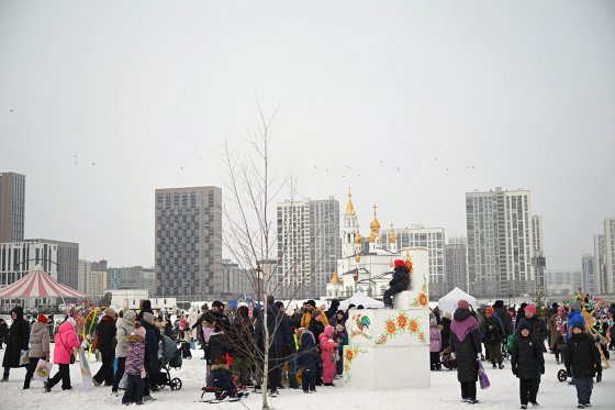 В Академическом прошли масленичные гуляния В Академическом прошли масленичные гуляния
