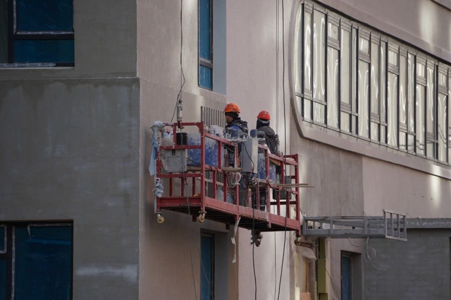 На Среднем Урале построят семь поликлиник